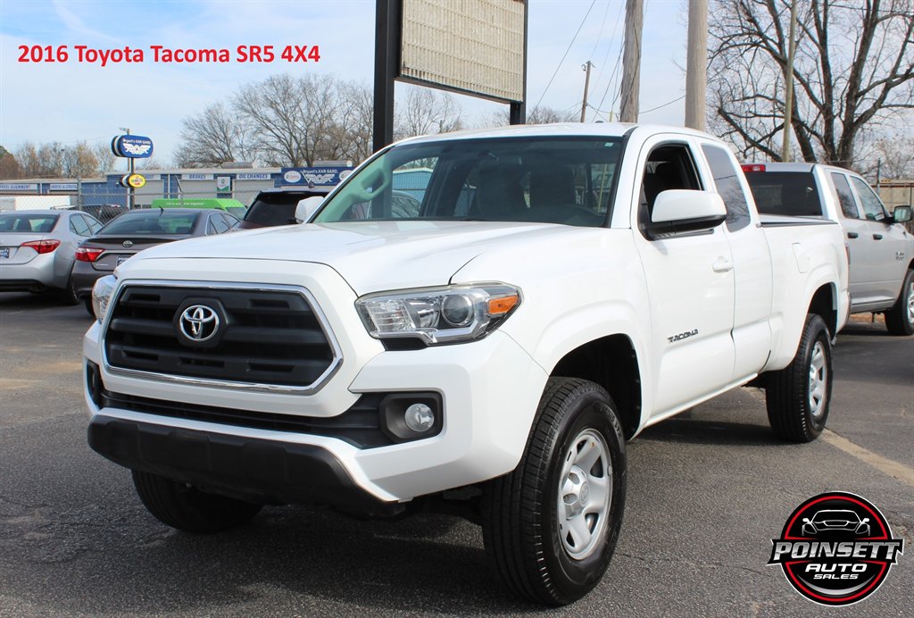 2016 Toyota Tacoma SR5's photo